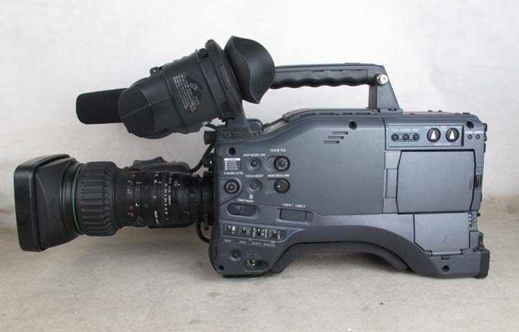 出一台松下hpx500p高清摄像机!23500元!