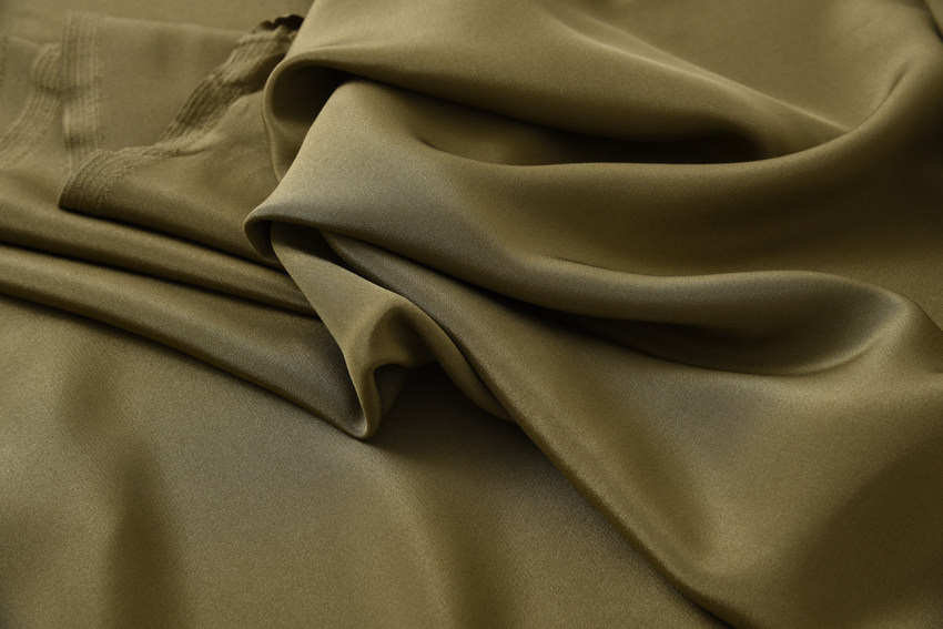 胡胡布店全真丝重磅真丝双绉重绉军绿1.14米宽145元一米_7折现价14.