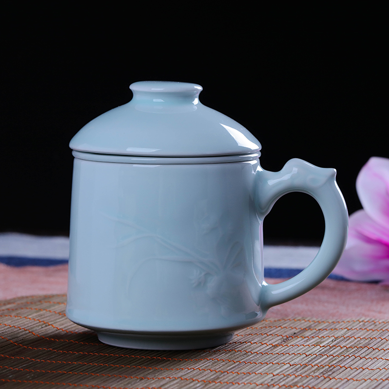 Jingdezhen ceramic cups with cover filter tea cup home shadow carving boss cup personal office cup