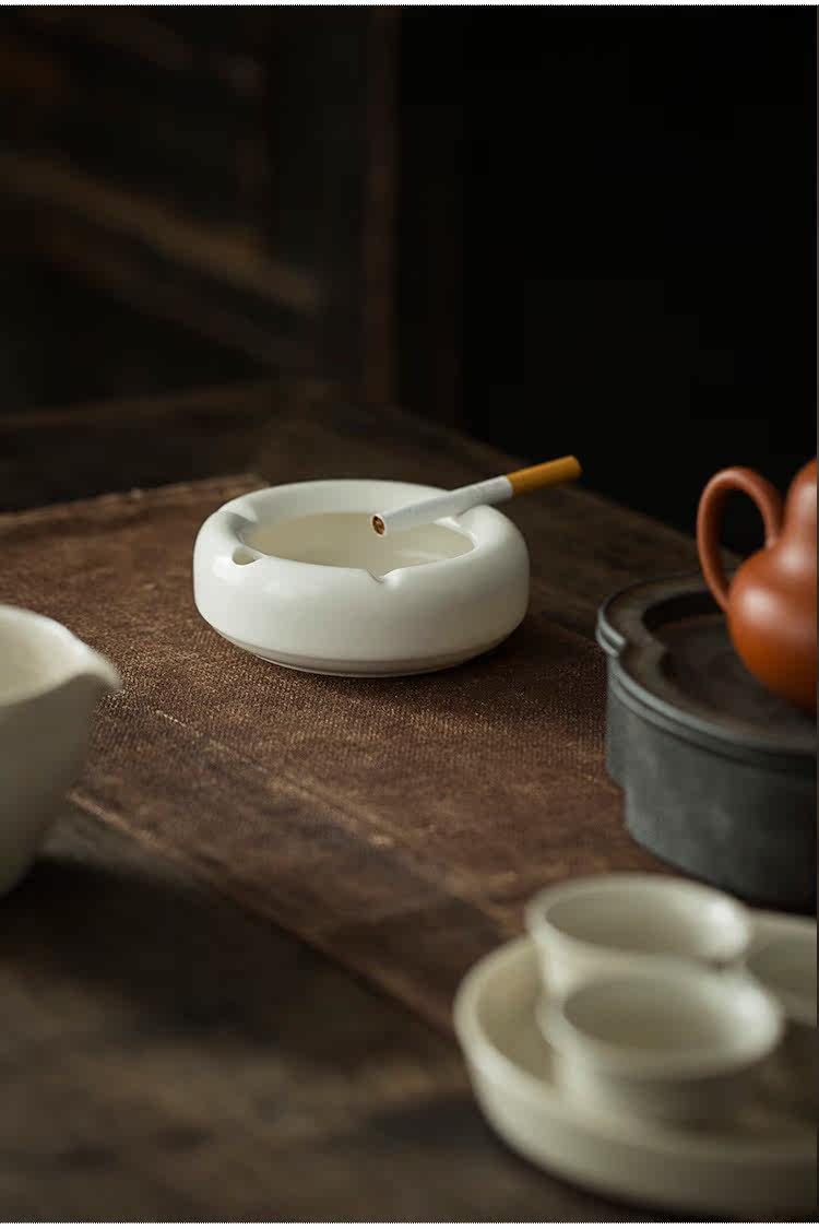 聚器堂 象牙白瓷烟灰缸纯白陶瓷酒店用品定制好清洗烟灰缸小号