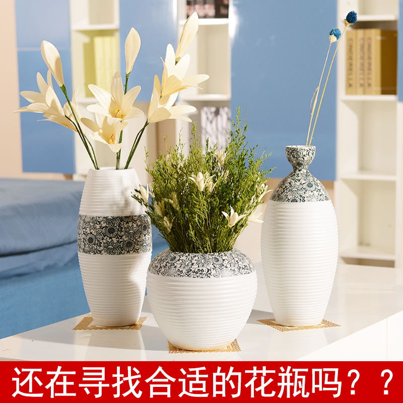 Jingdezhen ceramics dry flower vase is contracted and I household act the role ofing is tasted white flower implement creative living room table furnishing articles