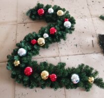Heidi Christmas shop mall arranged vines 2 m long gold and silver red balls decorated with Christmas vines hanging decorations Garland grass