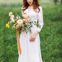 (White Little Fairy ) French Satin 2022 New Fall Bride Married Long Sleeve Jansen Department Brigade to take a light wedding dress