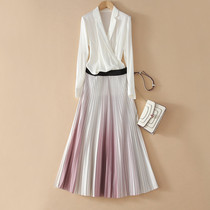 Early autumn fashion set high grade gradient skirt 2021 new two-piece high-end white silk shirt Women