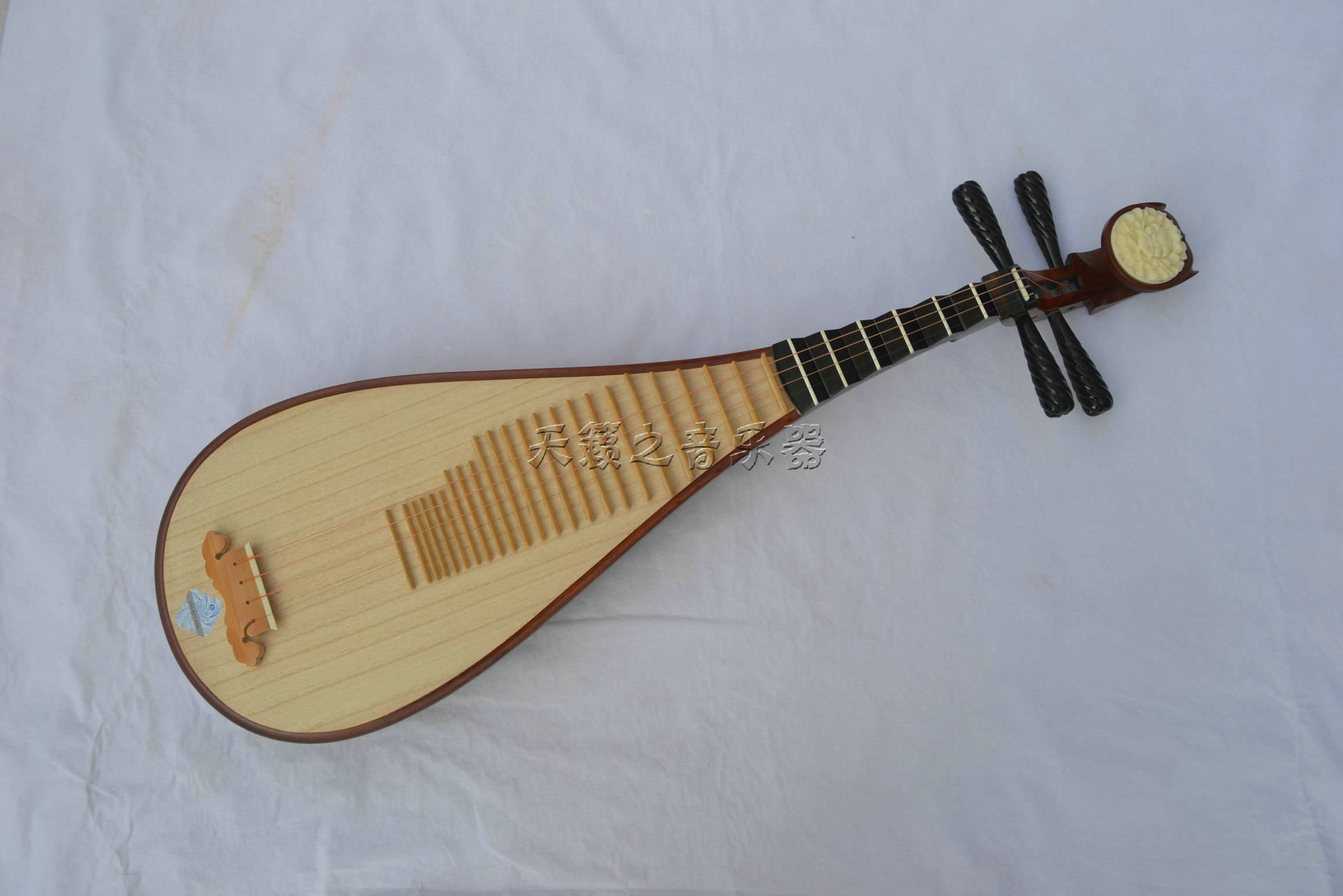 乐器琵琶专业红木琵琶 带全套配件带防伪码特价