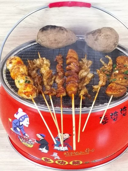 이사 의식 용품 용품 용 숯 스토브 숯 가열 바베큐 랙이 불에 들어가 새로운 집으로 이사하여 불을냅니다. 이사 의식 용품 용품 용 숯 스토브 숯 가열 바베큐 랙이 불에 들어가 새로운 집으로 이사하여 불을냅니다.