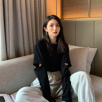 South Korean short T-shirt woman high waist 2022 new early spring design sensation small crowdbreaking hole easy to open with open navel long sleeve blouse