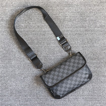 Hong Kong Duty Free Mens Bag Fashion Plaid Single Shoulder Bag Casual Diagonal Cross Leather Bag Mini Mobile Phone Bag Sports Hanging Bag