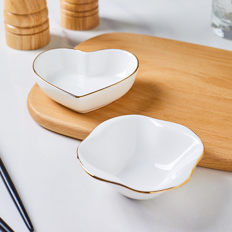 Jingdezhen ceramic small sauce up phnom penh dish creative lovely heart - shaped fruit vinegar dish of soy sauce dish of ceramic tableware home flavor dishes