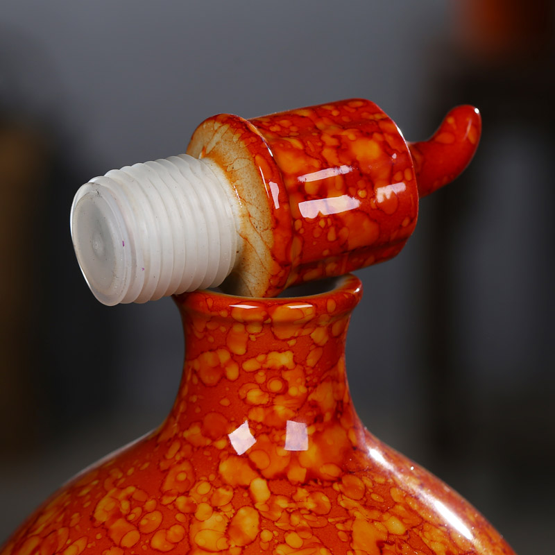 Jingdezhen ceramic bottle seal bottle is empty wine bottle gourd bottle 5 jins of 10 jins to water glaze ceramic jar