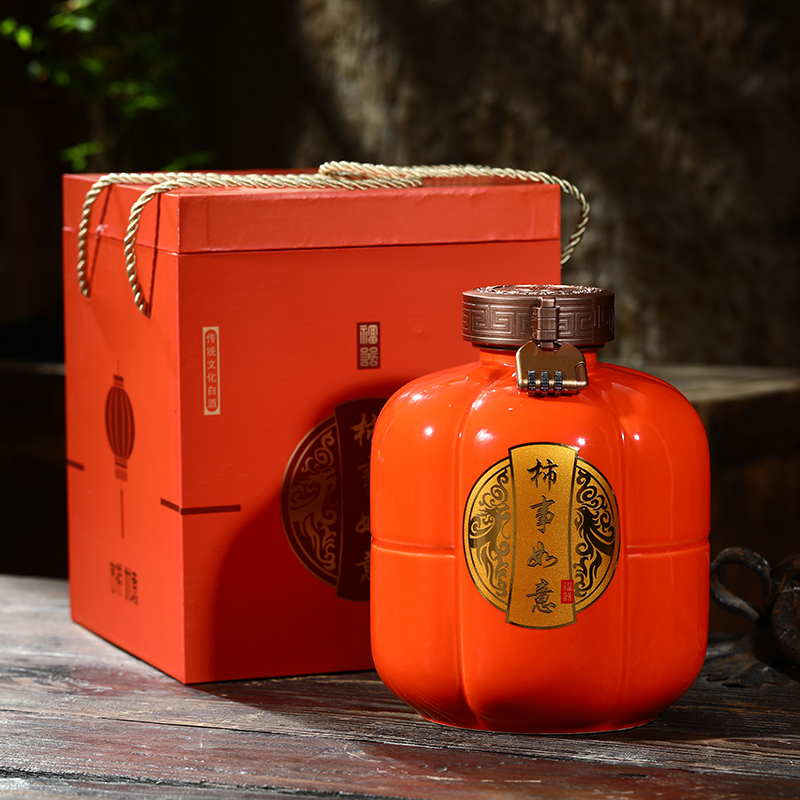 Jingdezhen ceramic jars persimmon bottles creative hip flask household seal wine bottle is empty 1 catty 5 jins of gift box