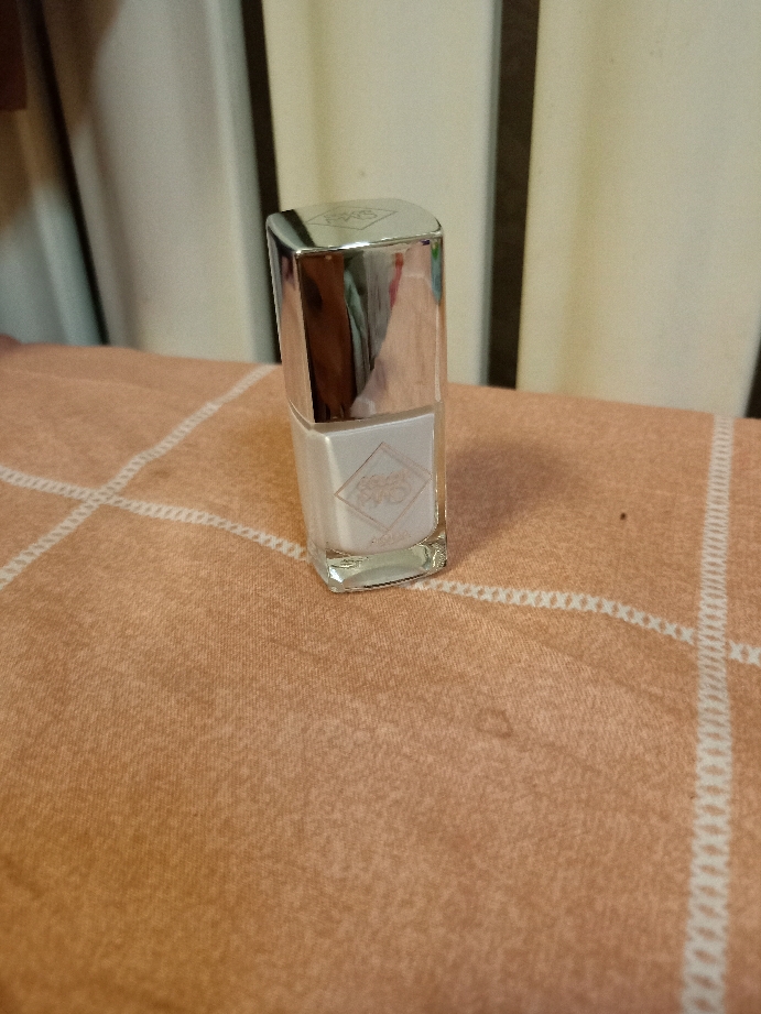 健康可剥指甲油快干冬日酒红哪款型号好用质量怎么样,学生党的使用感受,第6张 健康可剥指甲油快干冬日酒红哪款型号好用质量怎么样,学生党的使用感受,第6张