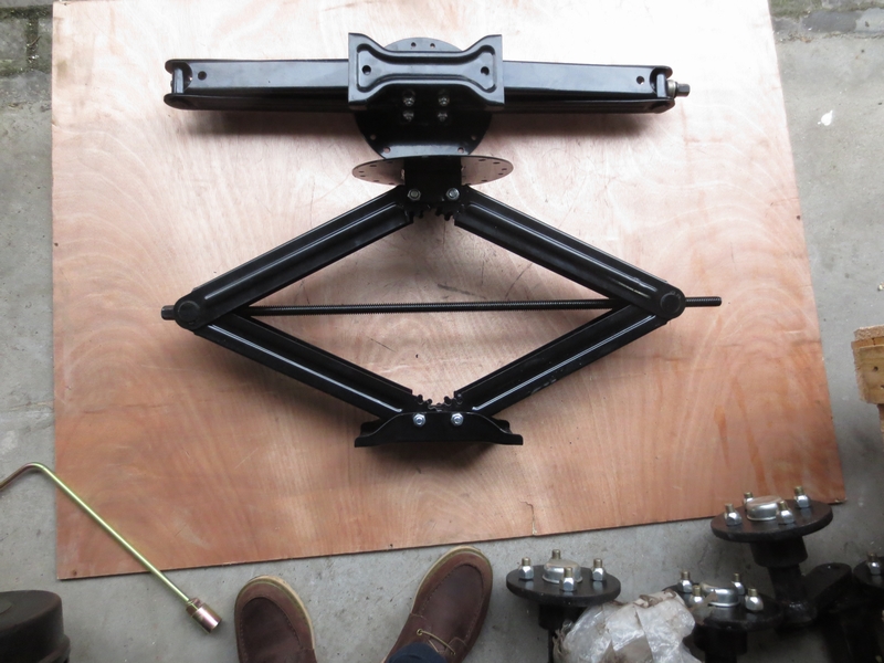 加高剪式驻车支撑,剪式千斤顶,房车千斤顶,拖车配件房车配件