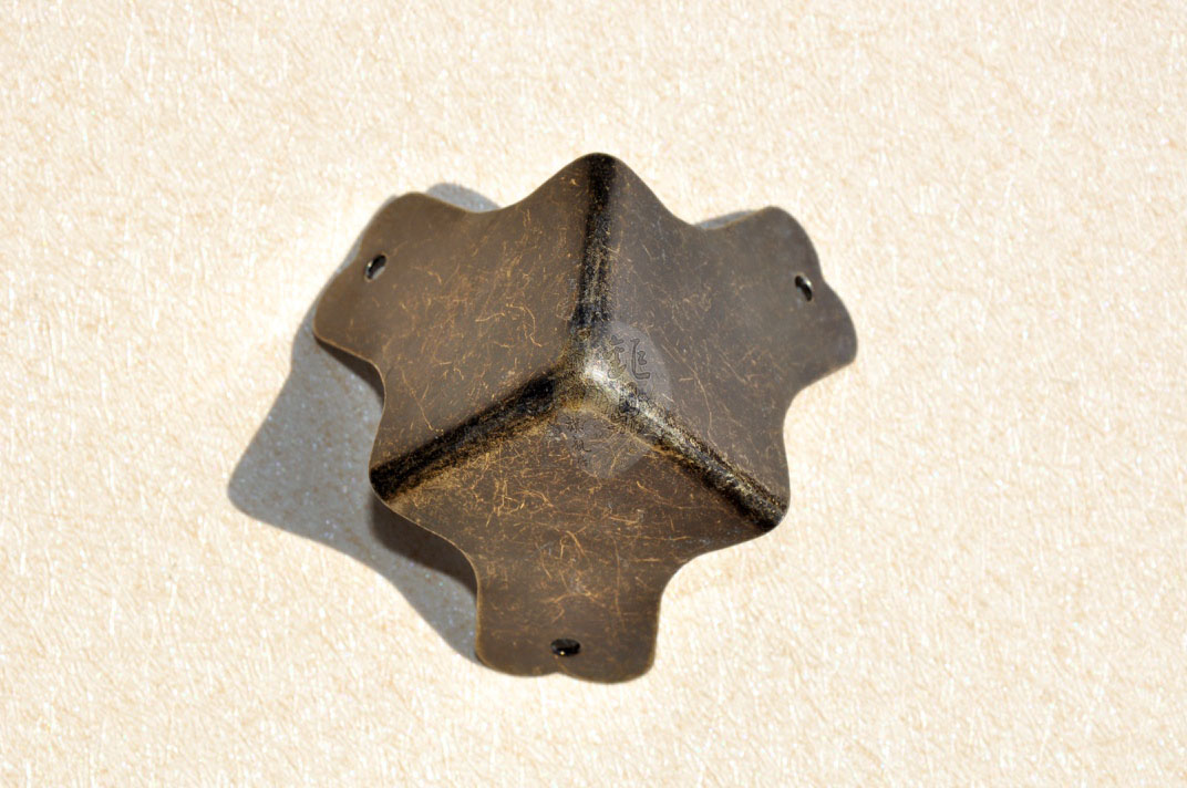 《钜鼎轩》黑色铁包角/箱包包角/三面包边/44mm铁包角jd2228