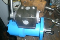 Marine motor manual valve clutch