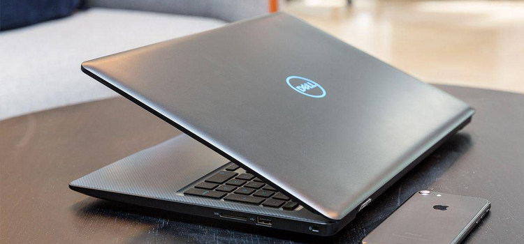 77 —性能怪兽戴尔 g7 笔记本电脑搭配的是全新第八代英特尔酷睿i9