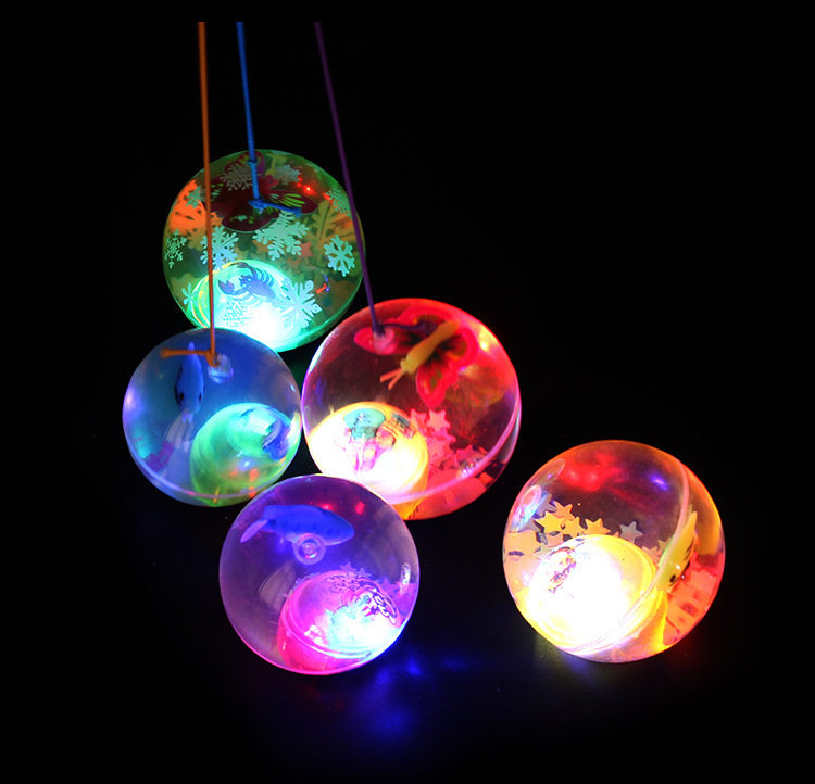 新款创意益智发光弹力球闪光带绳水晶球儿童玩具地摊货源