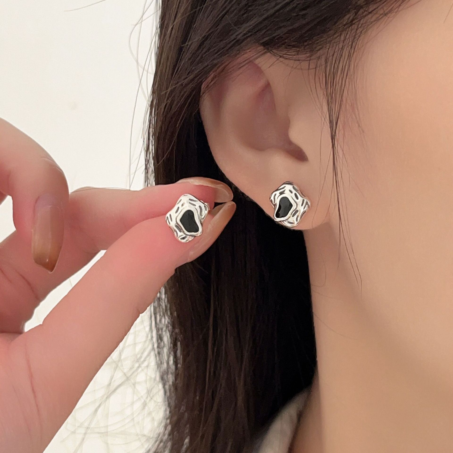 Young Bears pure silver s925 muscle texture drop glue retro ear nail small crowddesign new 100 hitch-ear ornaments-Taobao