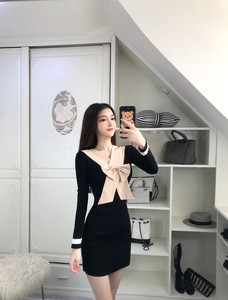 Sweet fashion women’s autumn and winter new sexy V-neck big bow long sleeve slim dress