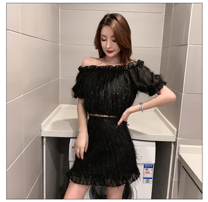 Off shoulder one line top temperament women’s wear + foreign style Ruffle Skirt two piece set