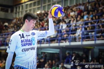 A set of available volleyball uniforms Italian mens volleyball club Latina same jersey (large discount)