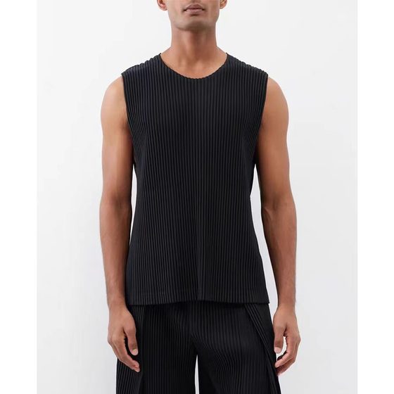 Miyake Yilo folded men's summer classic base vest round neck casual vest men's side pocket JE157
Miyake Yilo folded men's summer classic base vest round neck casual vest men's side pocket JE157