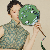 Double-sided different embroidery group fan Su embroidery embroidery long-handled Hanfu Chinese style palace fan Classical ancient style Silk exquisite