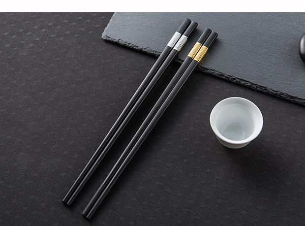 可爱淘无漆金福字酒店合金筷子韩国日式环保家用创意防滑礼品套装