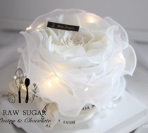 Net red pressure crumpled gauze cake surrounding decoration Seven New Years Valentines Day Rose girl birthday cake placement dress