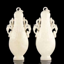 Fine oil-moistened and delicate Xinjiang Hetian jade landscape material hollow Chi Long Bo ancient pattern basket display a pair of bottles