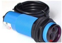 Xinling XL-E3F-DS70C1 DC three-wire NPN normally open detection distance 70cm photoelectric switch