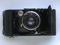 Collection of Canon: rare German zeiss ZEISS IKONTA 520 14 folded leather cavity camera