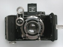 Zeiss Zeiss Super Ikonta 530 2 large eight Tessar lenses with yellow spot linkage ranging