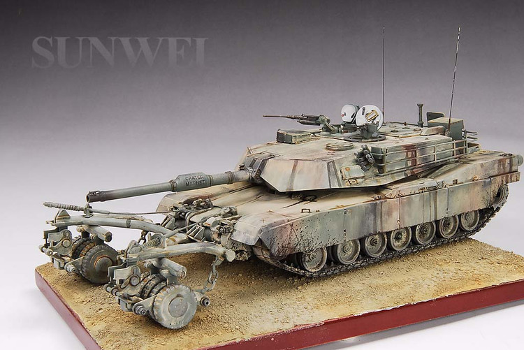 小号手坦克模型1/35 美国m1a1ha带扫雷滚轮 00336 主战坦克扫雷型