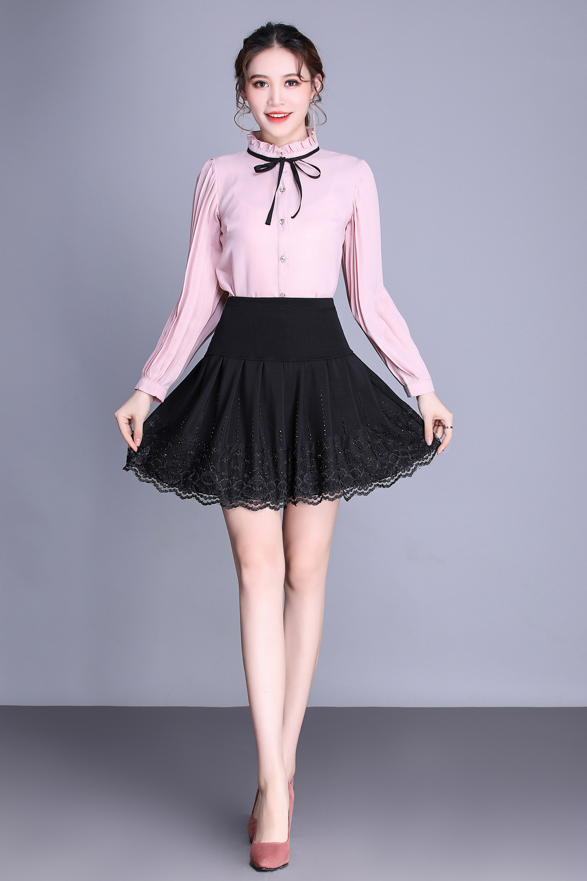 秋冬2018新款短裙半身裙女显瘦裙黑大码松紧腰a字裙蕾丝裙蓬蓬裙