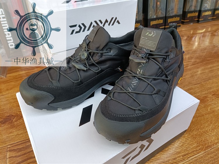 Non-slip shoes DAIWA Yamato DS-2300M outdoor FISHING sports shoes casual wear-resistant lightweight fishing shoes