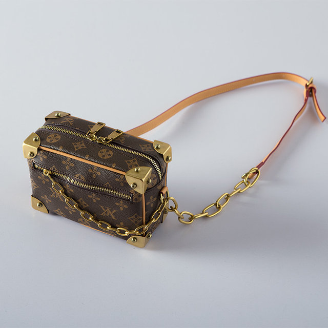 2020 new box bag fashion horizontal mobile phone bag retro chain small square bag shoulder messenger small box bag 2020 new box bag fashion horizontal mobile phone bag retro chain small square bag shoulder messenger small box bag
