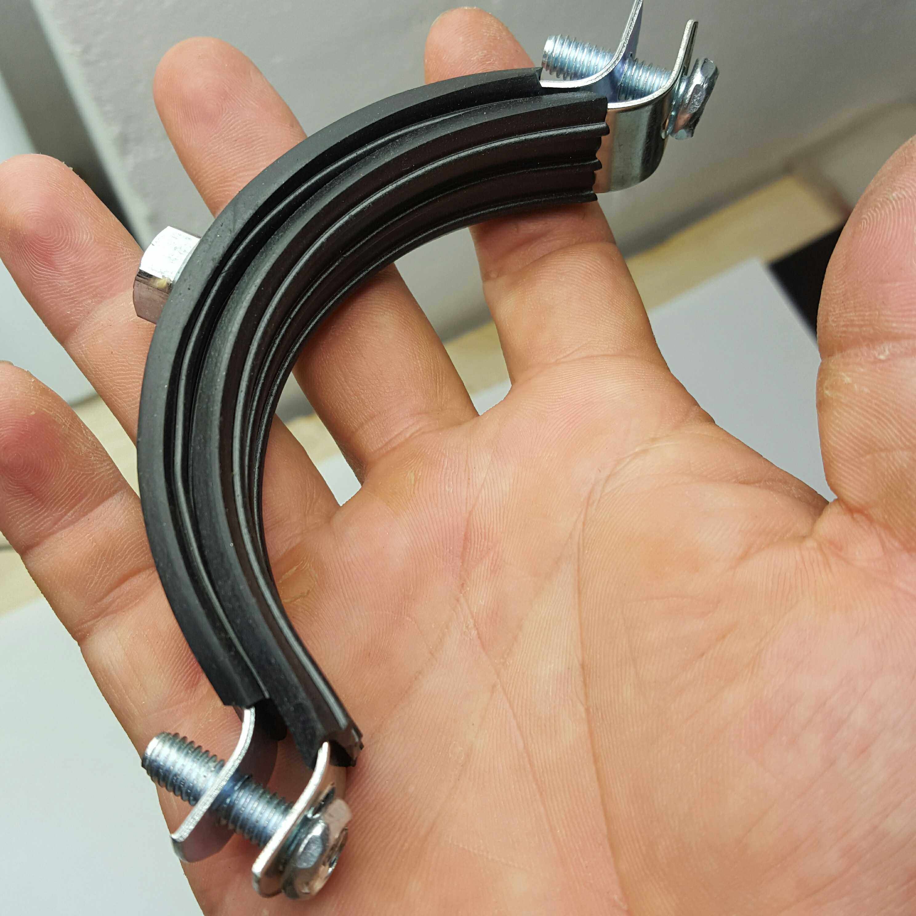 灯笼吊卡 管卡 水管电管卡 绝缘管卡 带钉离墙码带皮管卡20-160mm