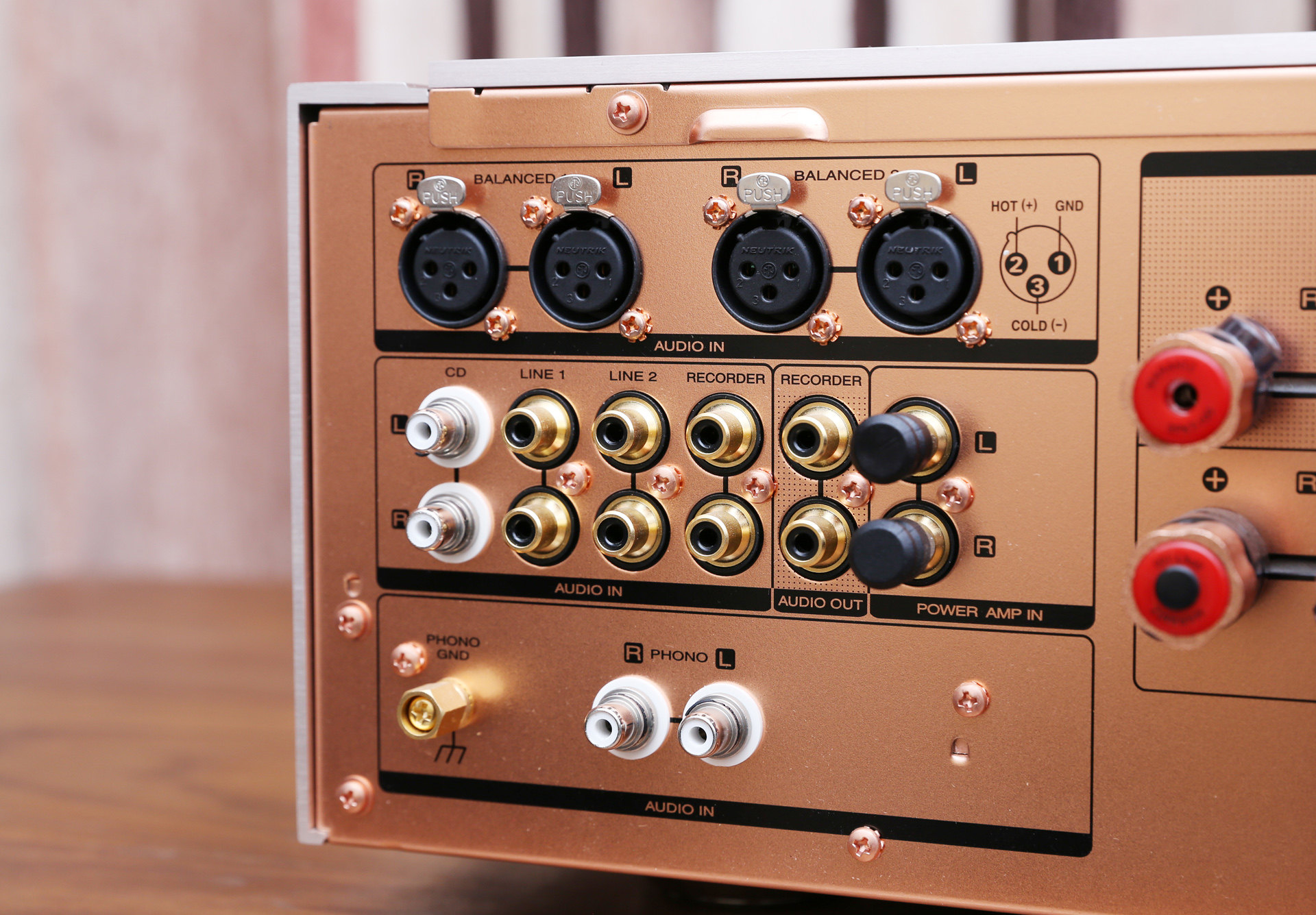 评测一台售价5万的马兰士pm10功放