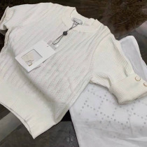 Small fragrant wind white short sleeves Knitted Sweatshirt Woman Summer 2022 New Korean Version 100 Hitch Sweet and thin elastic blouses foreign air