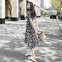 Fan-style dress for women Summer 2022 new temperament collection waist cover with slim and medium length Snow spinning little daisy Chopped Flowers Skirt