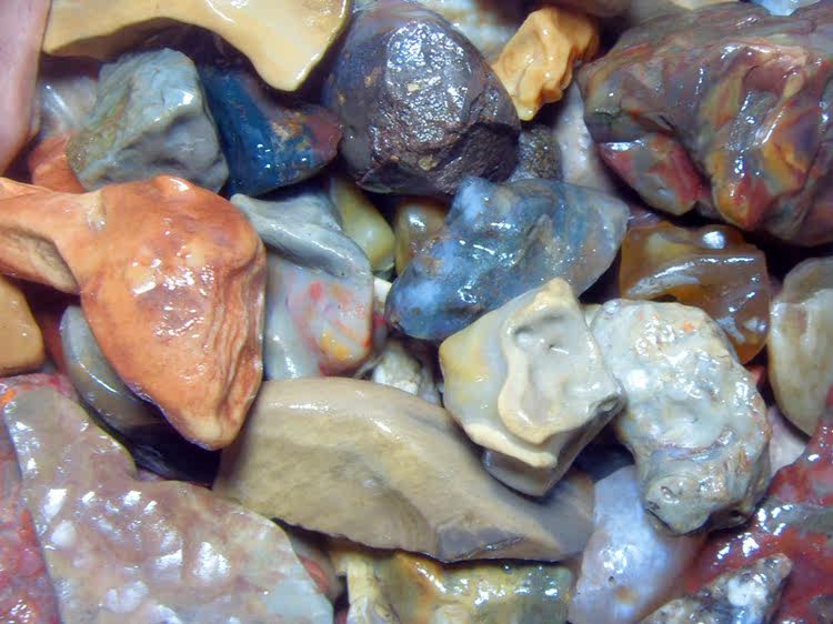 批发 戈壁玛瑙原石 彩碧玉 套色玛瑙 彩石雕刻材料石380元 18斤