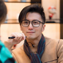 Tse Ting Front The Same Square Black Frame Glasses Anti-Blue Light TR Retro Art Men Business Discoloration Lenses Myopia