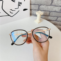 Retro Korean students literary oval glasses Net red thin super light fashion fashion Men flat mirror women can be equipped with myopia