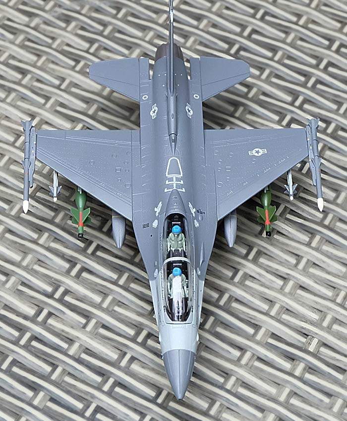 1:72 f16战斗机模型合金成品飞机模型军事仿真模型