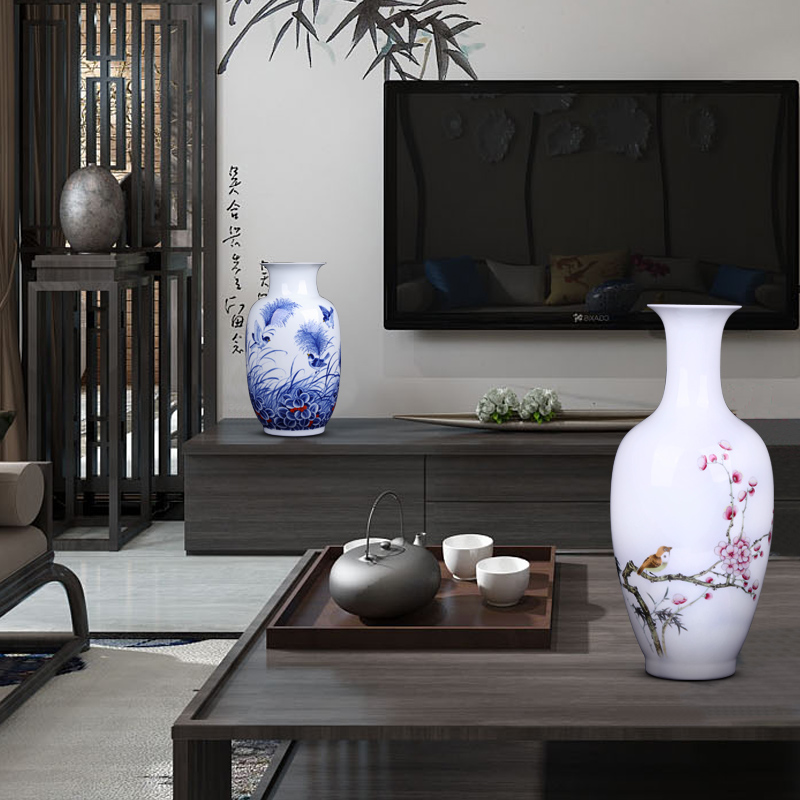 Jingdezhen porcelain ceramic vases, flower arrangement sitting room hand - made painting of flowers and birds in Chinese study with rich ancient frame accessories furnishing articles