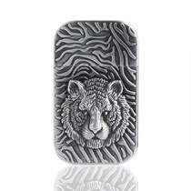 Ultra-thin tiger head skin texture arc surface flip cover windproof color flame lighter vintage side slip grinding wheel Classic