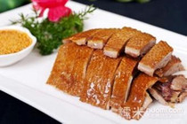Suzhou characteristic stewed goose taste is comparable to more than salt water goose.