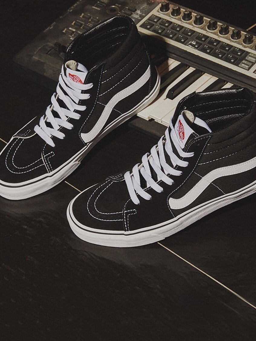 vans经典黑白高帮帆布鞋