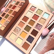 Unicorn German niche female desert rose eyeshadow plate does not faint ins parity Super fire big ground color flash powder